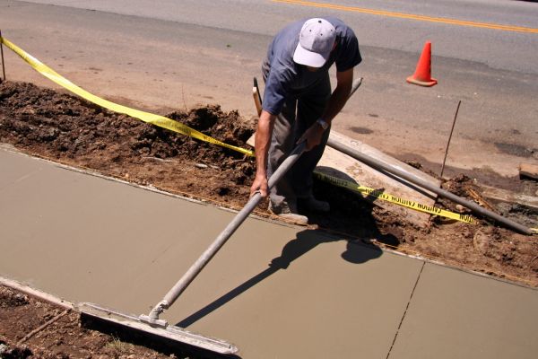 Sidewalk Cementing in Loveland